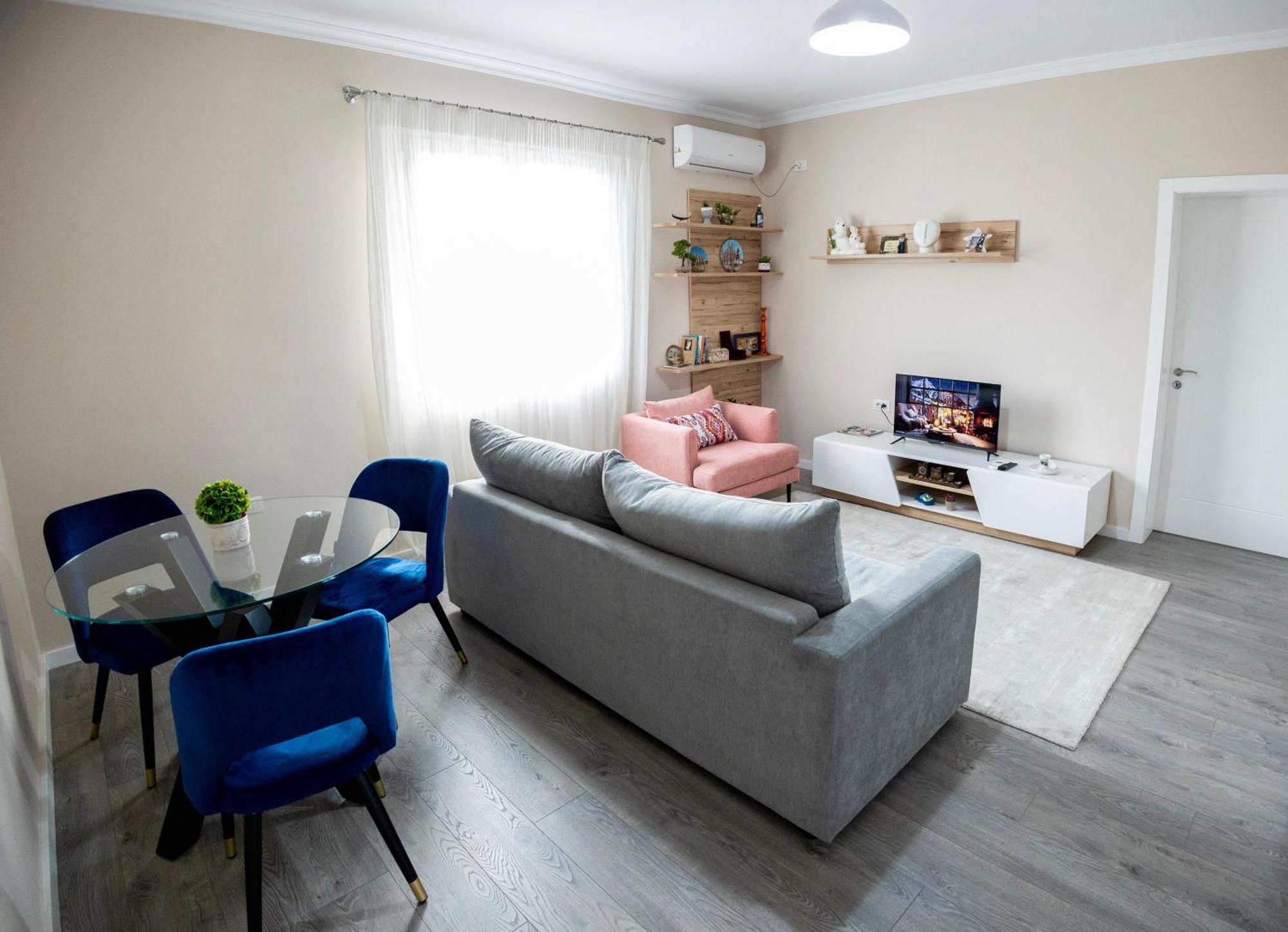 Cozy Flat Near Air Albania Stadium 1 Tirana Kültér fotó